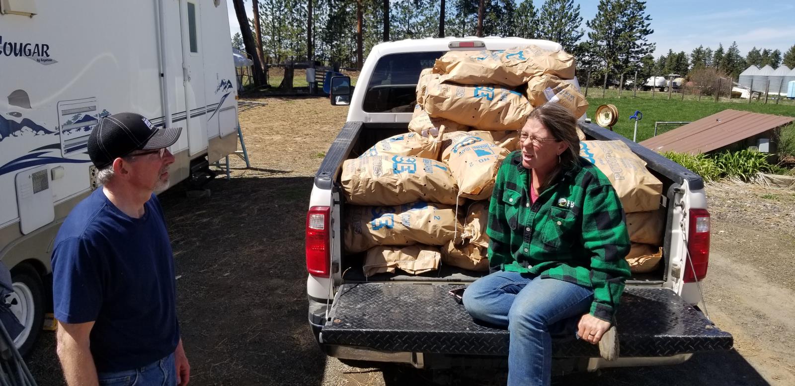 Idaho Farm Bureaus donate spuds to food banks