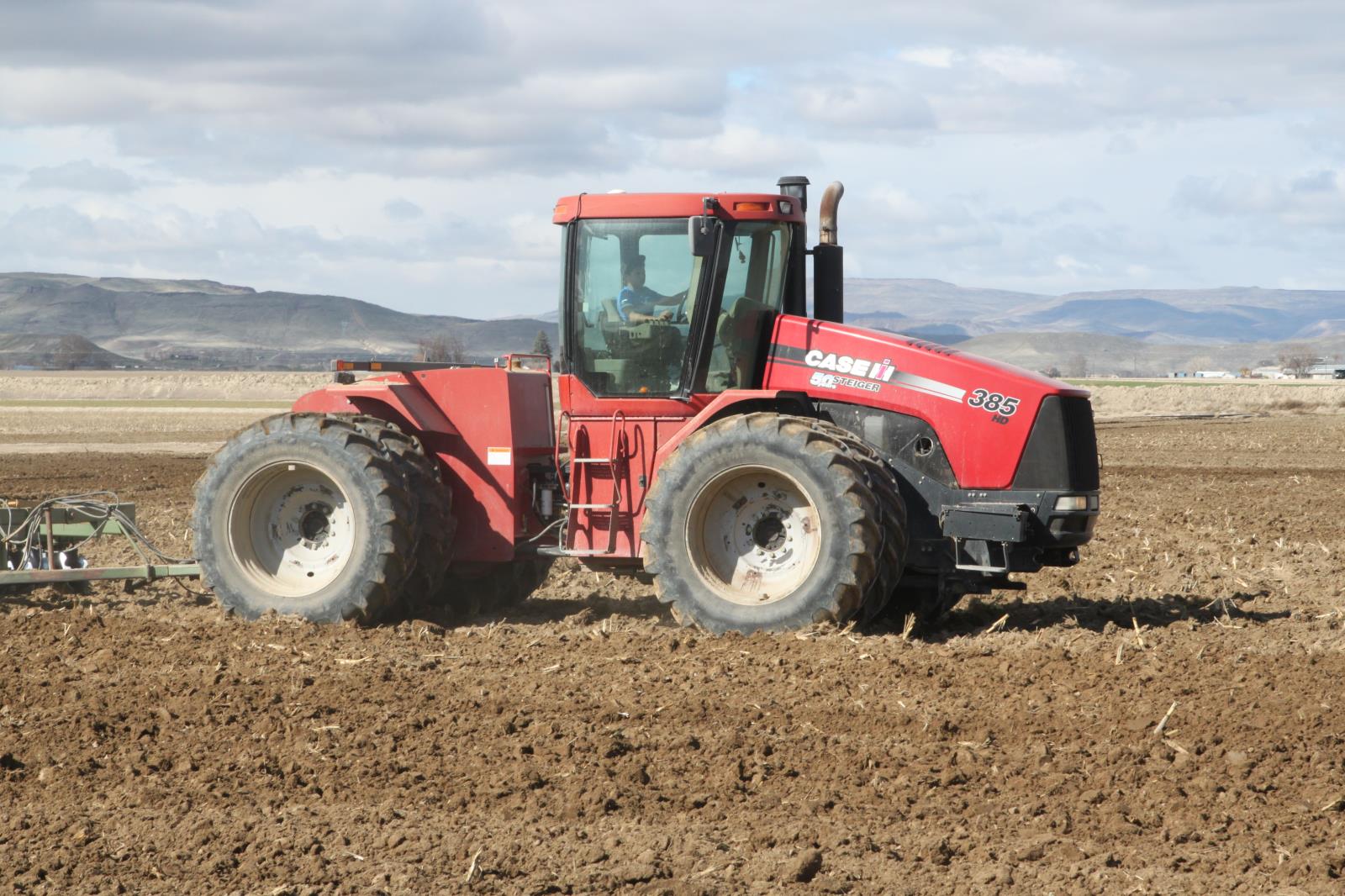 A field near Homedale is prepared for spring planting in March. Data from the 2017 Census of Agriculture shows that Idaho’s biggest farms are farm more important to the state’s economy than the smaller ones even though there are a lot more small farms in the state than big ones.