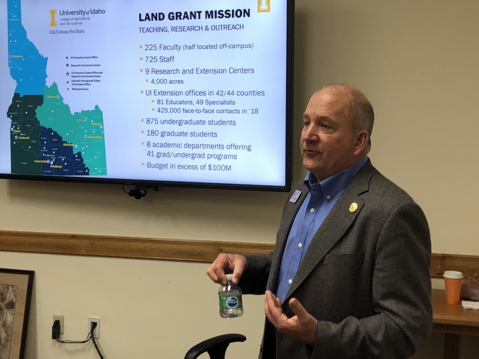Michael Parrella, dean of University of Idaho’s College of Agricultural and Life Sciences, updates members of the Idaho Bean Commission June 19 on the college’s proposed $7 million upgrade of its Parma agricultural research station. 